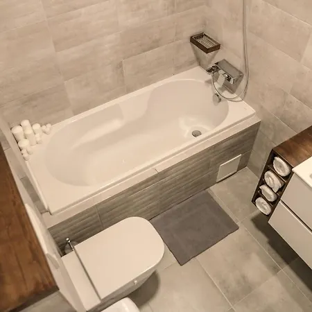 Central 7th Floor Apartment